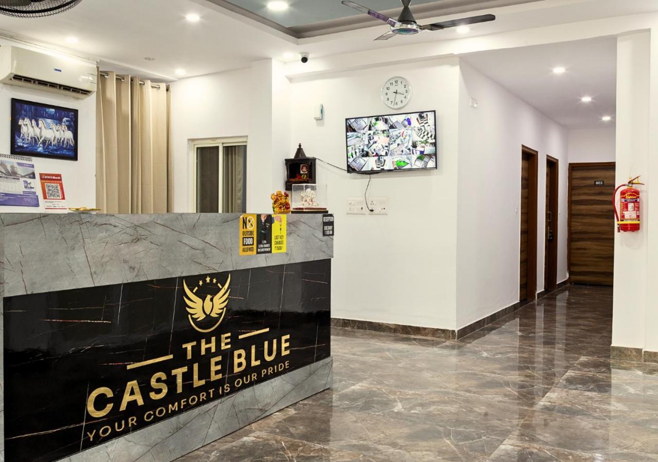The Castle Blue Hotel Greater Noida Exterior photo